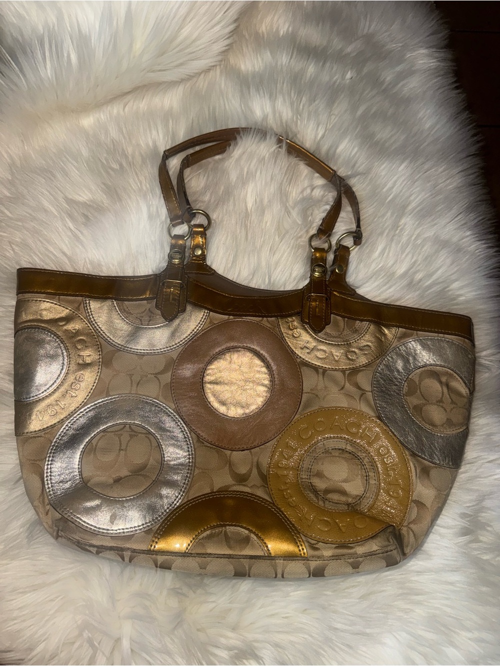 Coach Circle Appliqué Signature Tote in Brown and Gold Metallics - Picture 3 of 7